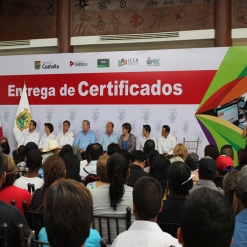 ENTREGA DE CERTIFICADOS DE PRIMARIA Y SECUNDARIA IEEA 